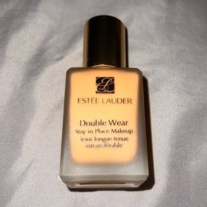 Estée Lauder Double Wear Foundation